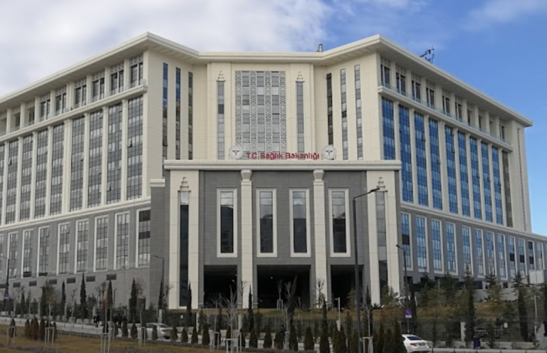 Sağlık Bakanlığı KPSS Şartsız Personel Alacak! Dil Şartı Aranıyor