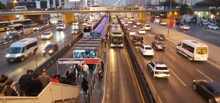 İstanbul’da Toplu Taşımaya Büyük Zam! Şimdi Ne Olacak?