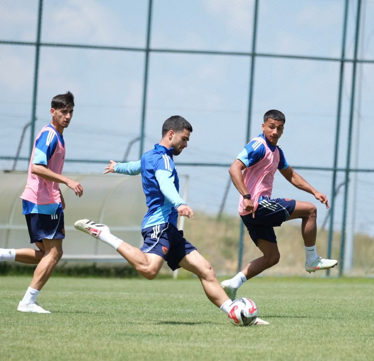 Hatayspor, kampın ilk etabını tamamladı