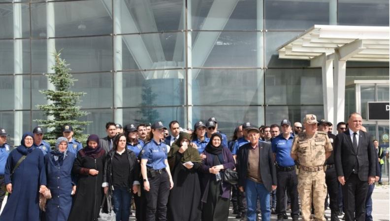 Şehit Polis Memuru Deniz Yaşın, Kars’ta Düzenlenen Törenle Gözyaşlarıyla Uğurlandı