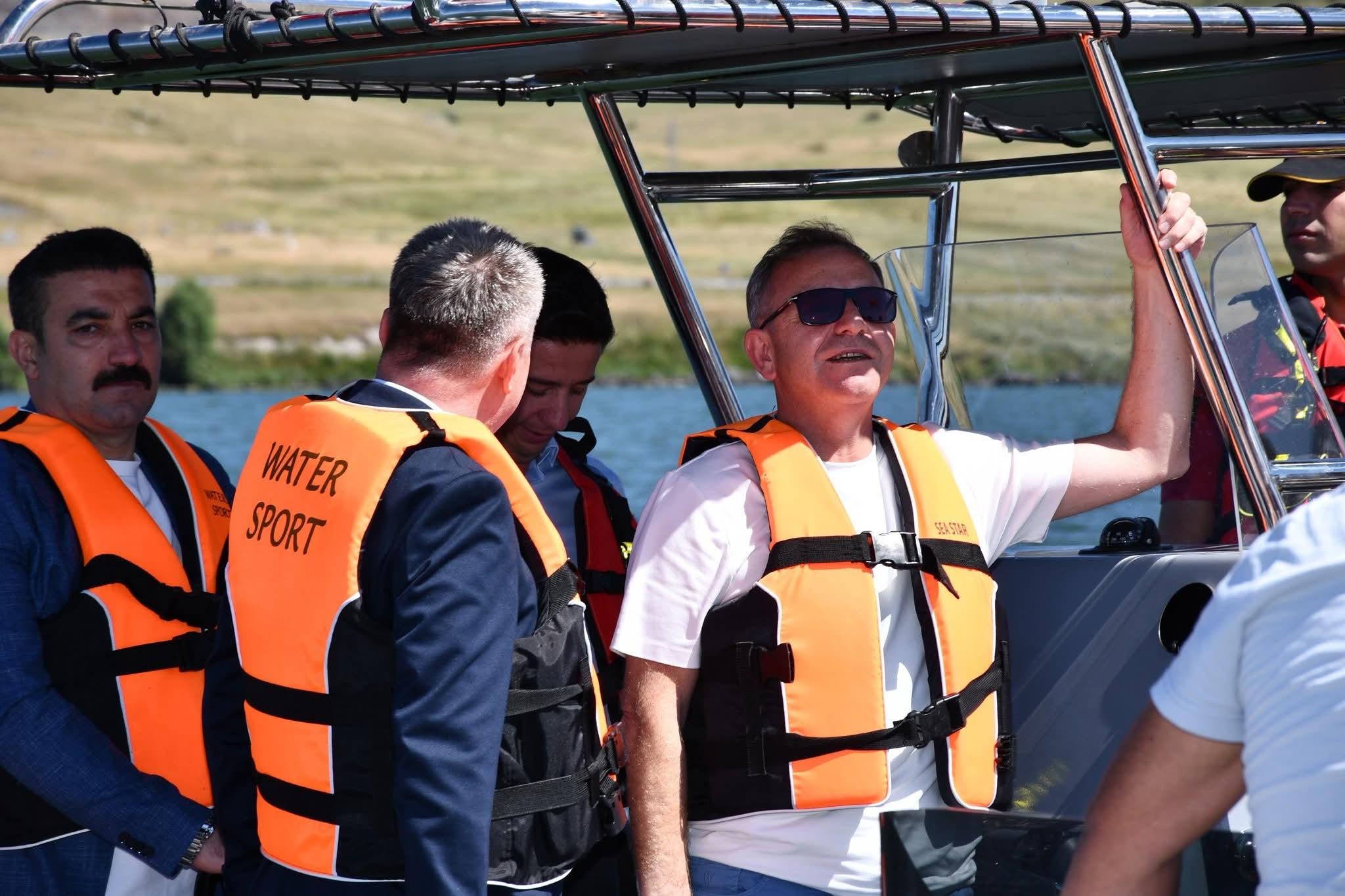 Ani’nin Fethi’nin 961. Yıl Dönümü, Çıldır Gölü’nde Yelken Yarışlarıyla Kutlanıyor