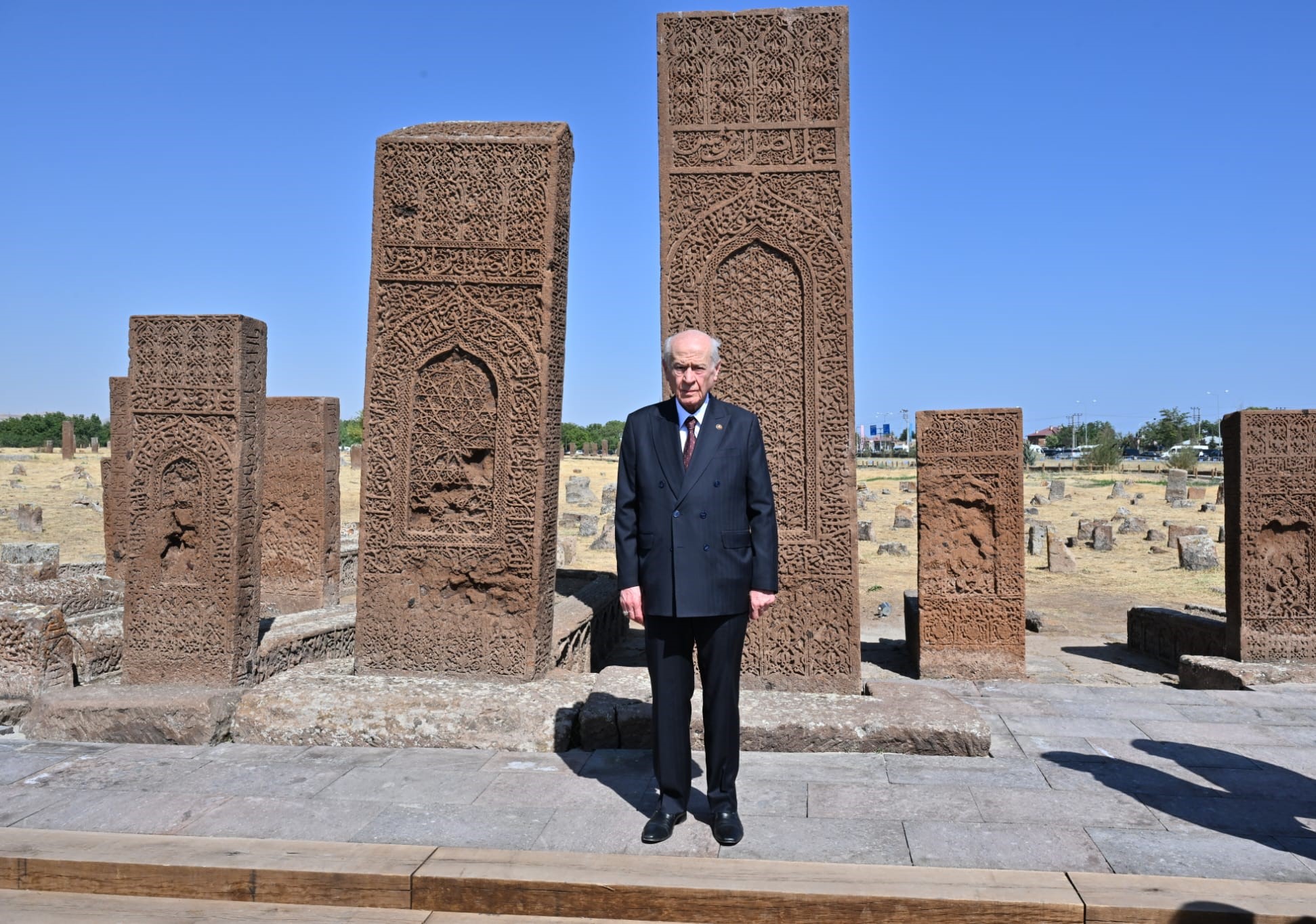 MHP Lideri Devlet Bahçeli’den Malazgirt Zaferi ve Büyük Taarruz Mesajı