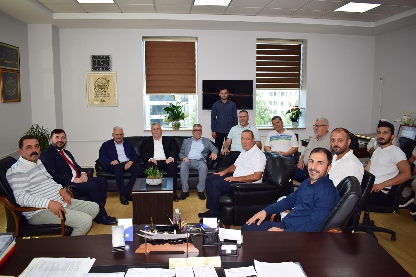 Binali Yıldırım Armutlu’da Vatandaşlarla Buluştu