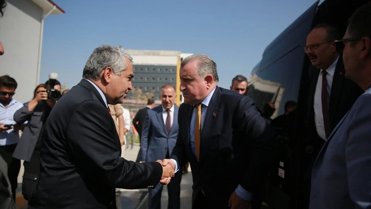 ADÜ Rektörü Kent: “Desteklerinden Dolayı Bakanımıza Teşekkür Ediyorum”