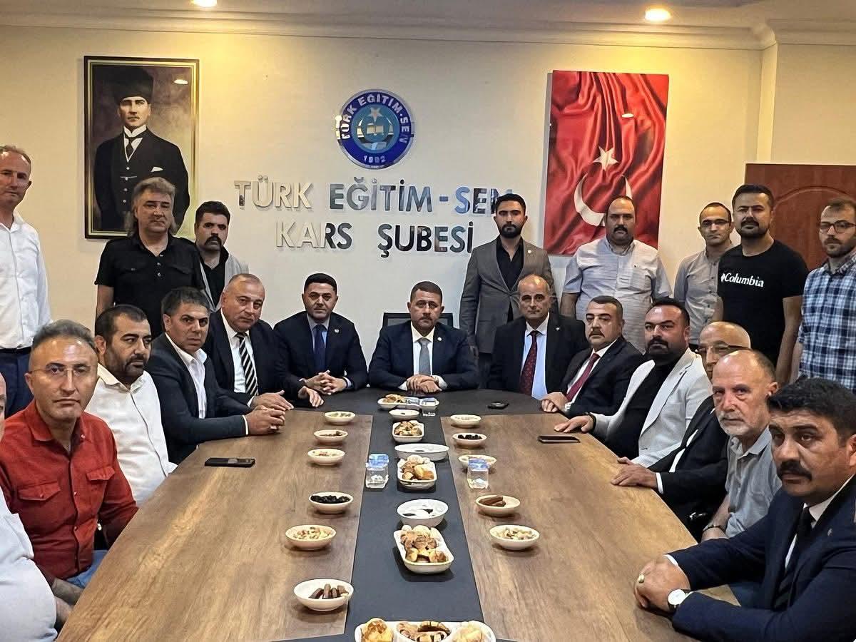 MHP Heyetinden Türkiye Kamu-Sen Kars İl Başkanlığı’na Ziyaret