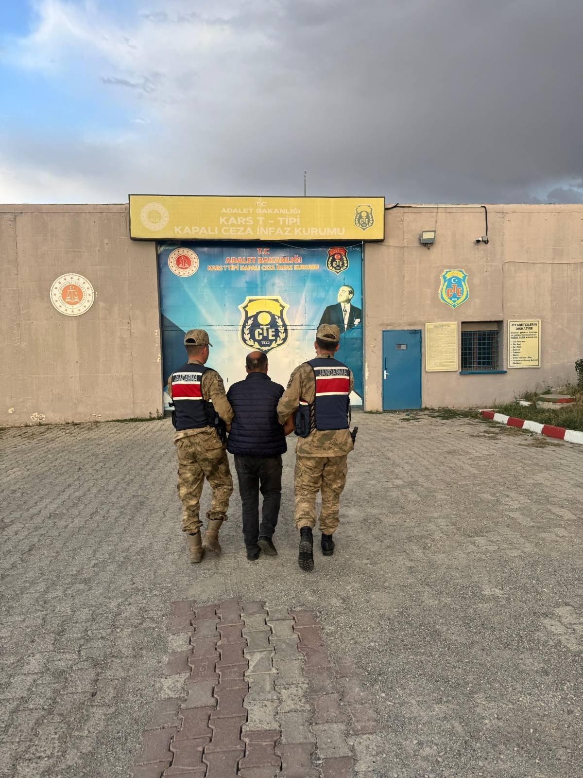 Kars’ta Aranan Şahıs Jandarma Tarafından Yakalandı