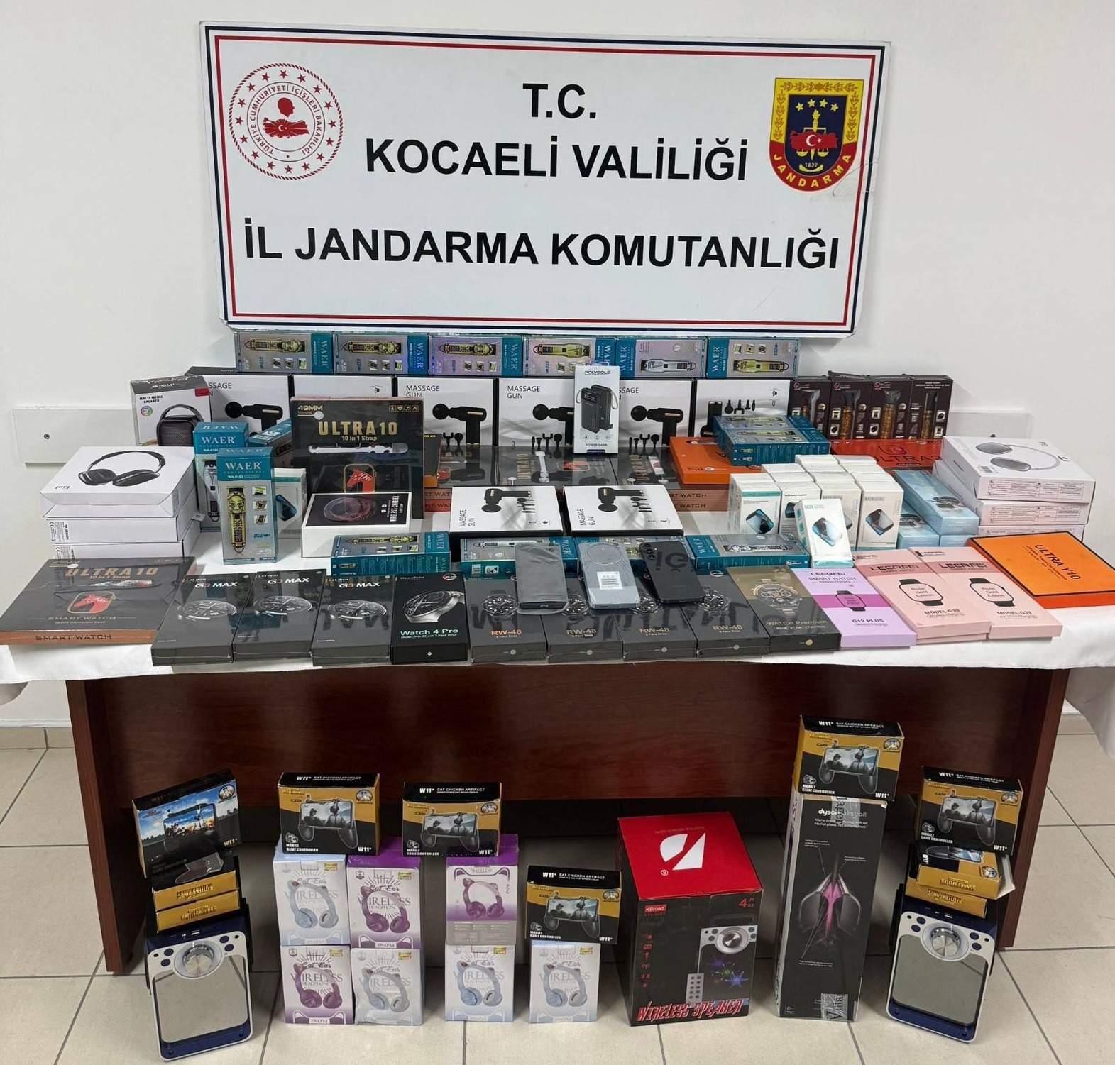 Kocaeli’de 2,5 Milyon TL Değerinde Kaçak Elektronik Ürün Ele Geçirildi