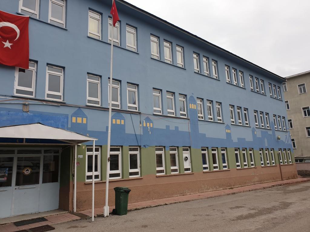 Erzurum Aziziye Atatürk İlkokulu’nda Sülfür Gazı Alarmı: Termal Tesislerde Ölçümler Başlatıldı