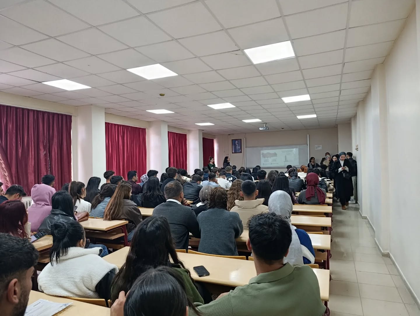 Kars’ta Üniversite Öğrencilerine Kumar ve Tütün Bağımlılığı Eğitimi Verildi