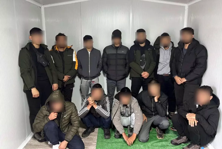 Tekirdağ’da Kaçak Göçmen Operasyonu: 19 Göçmen Yakalandı, 5 Organizatör Tutuklandı