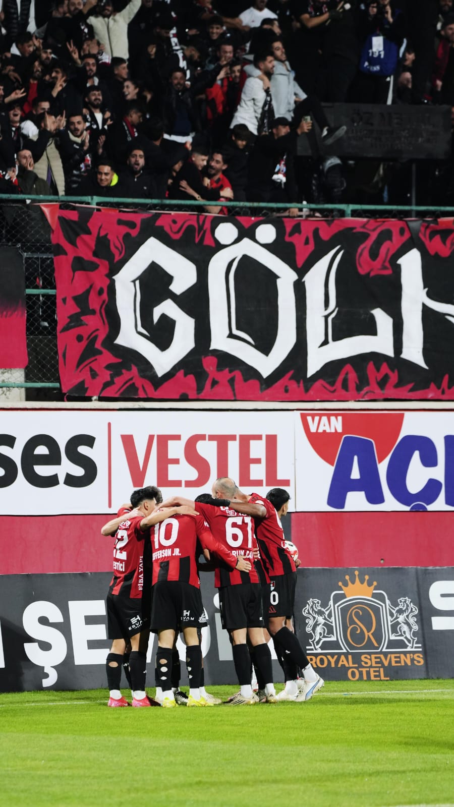 Van Spor FK, Sakaryaspor’u 3-2 Mağlup Ederek Üst Sıralar İçin Umutlandı