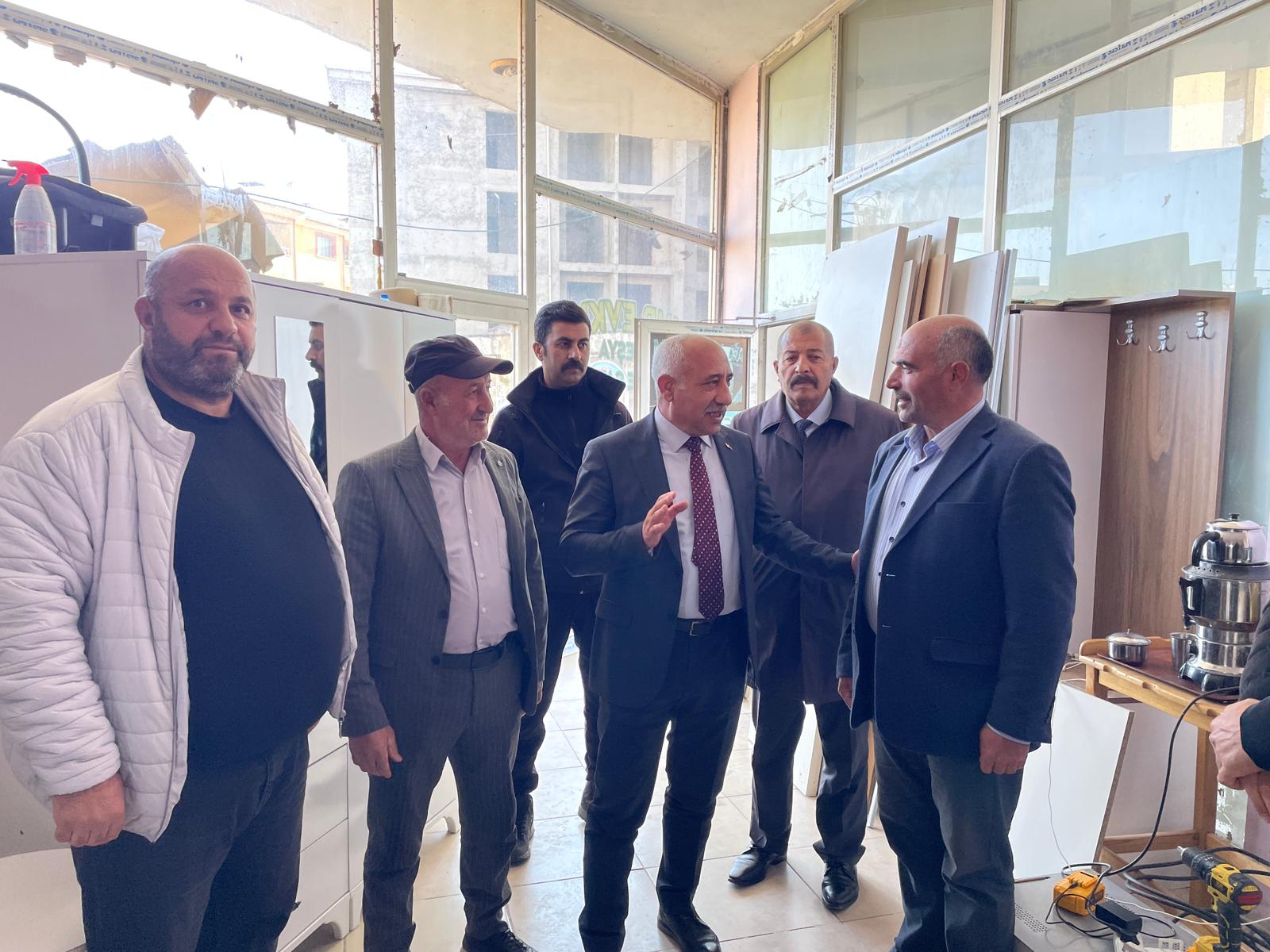 MHP Van İl Başkanı Güngöralp’ten Gürpınar Esnafına Ziyaret