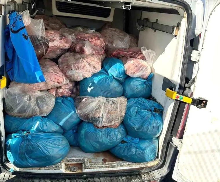 Tekirdağ’da 2 Ton Kaçak Sakatat Operasyonu: Tarihsiz ve Belgesiz Ürünler Ele Geçirildi