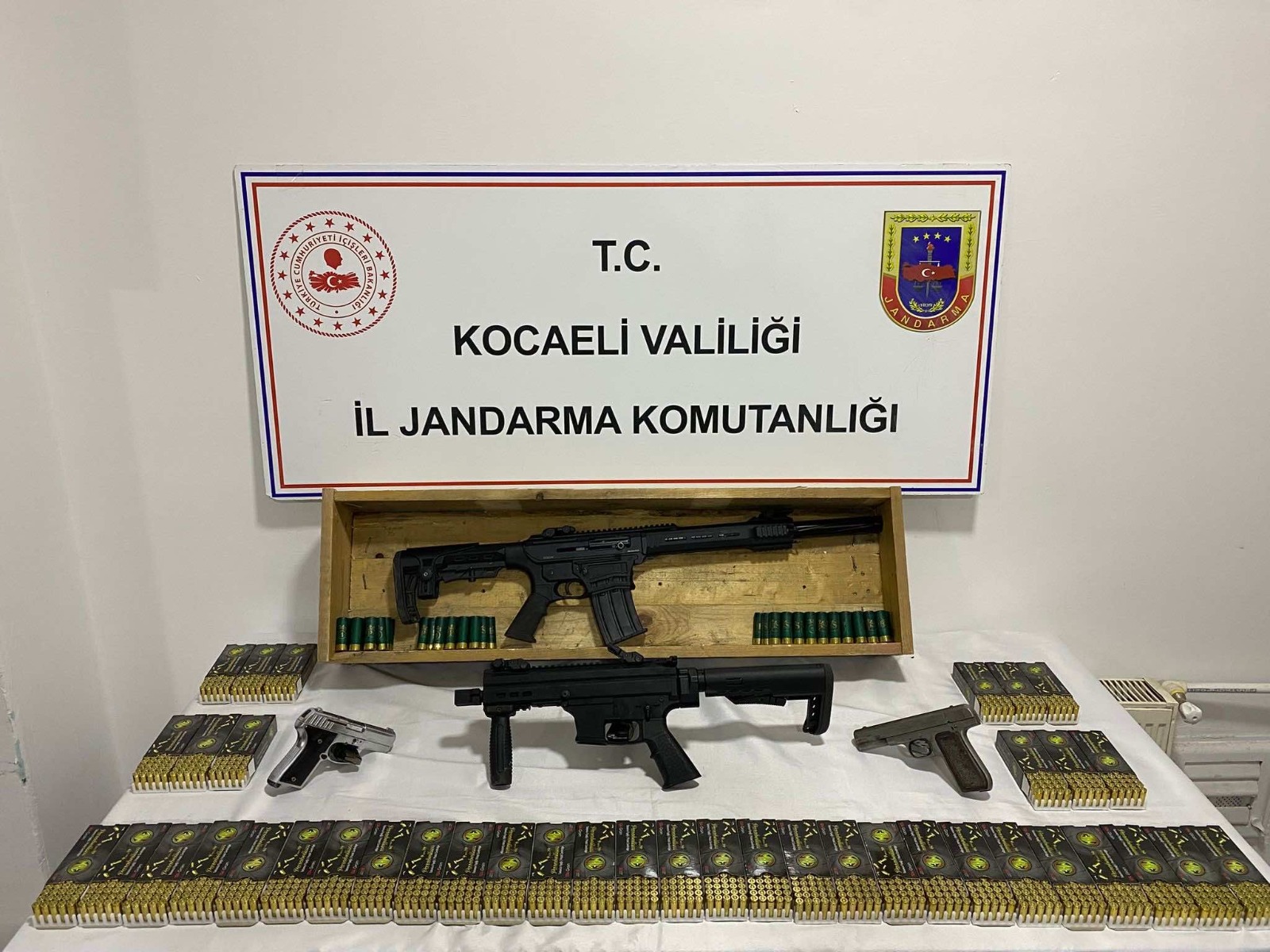 Jandarmadan Kaçak Silah Operasyonu: 1 Şüpheli Gözaltında