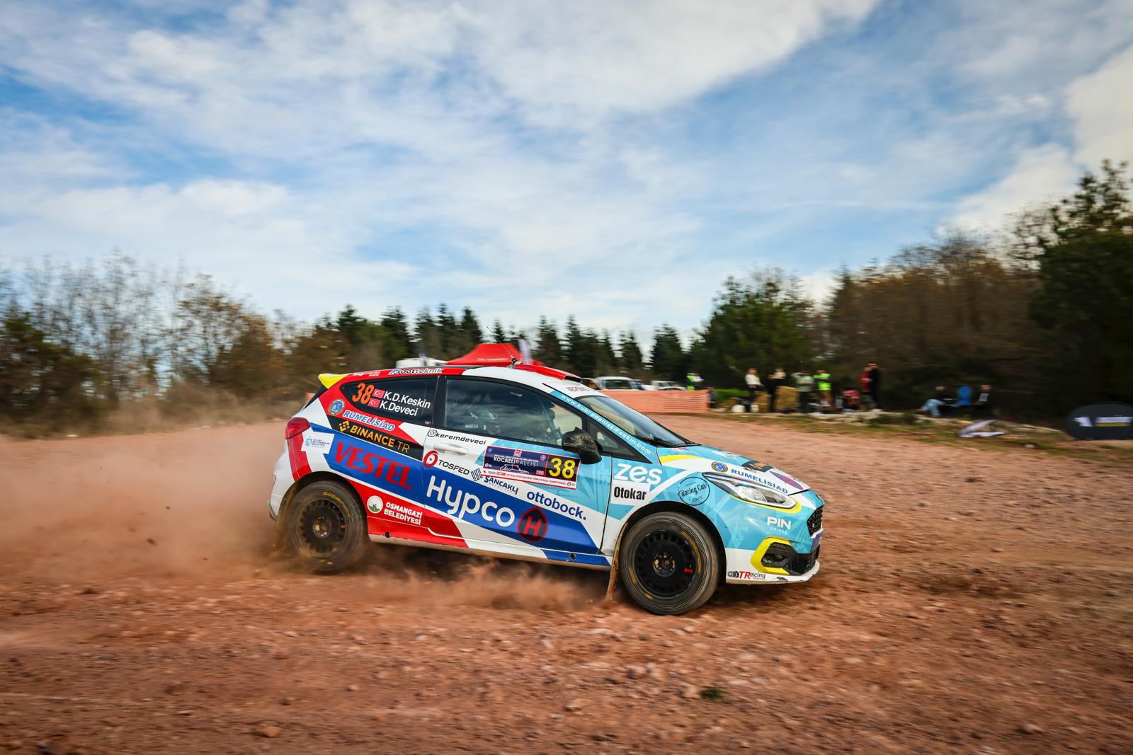 Osmangazili Engelli Kadın Ralli Pilotu Kübra Denizci Keskin’den Çifte Podyum Zaferi