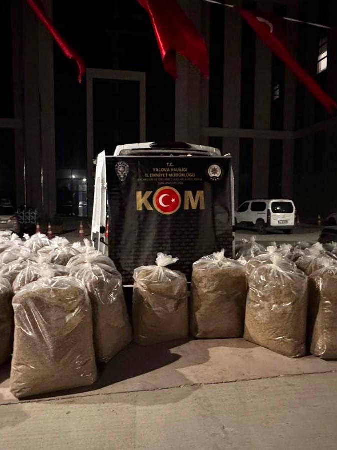 Yalova’da Dev Kaçakçılık Operasyonu: 1,5 Ton Tütün ve Binlerce Makaron Ele Geçirildi
