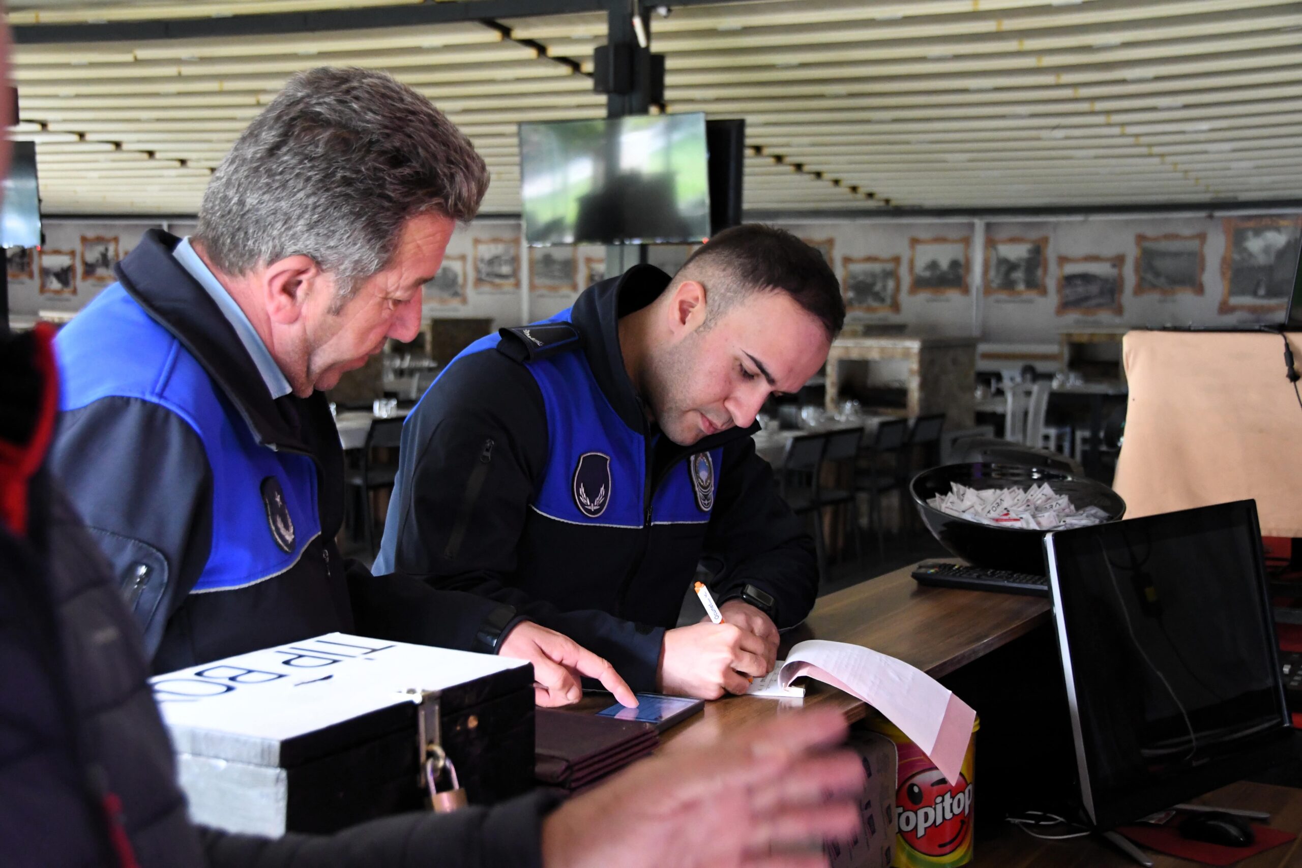 Narlıdere Belediyesi’nden Yılbaşı Öncesi Eğlence Mekânlarına Sıkı Denetim