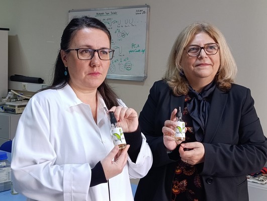 ÇOMÜ’den Yeşil Teknolojide Tarihi Adım: Çay Özlü Doğal Dezenfektana Patent