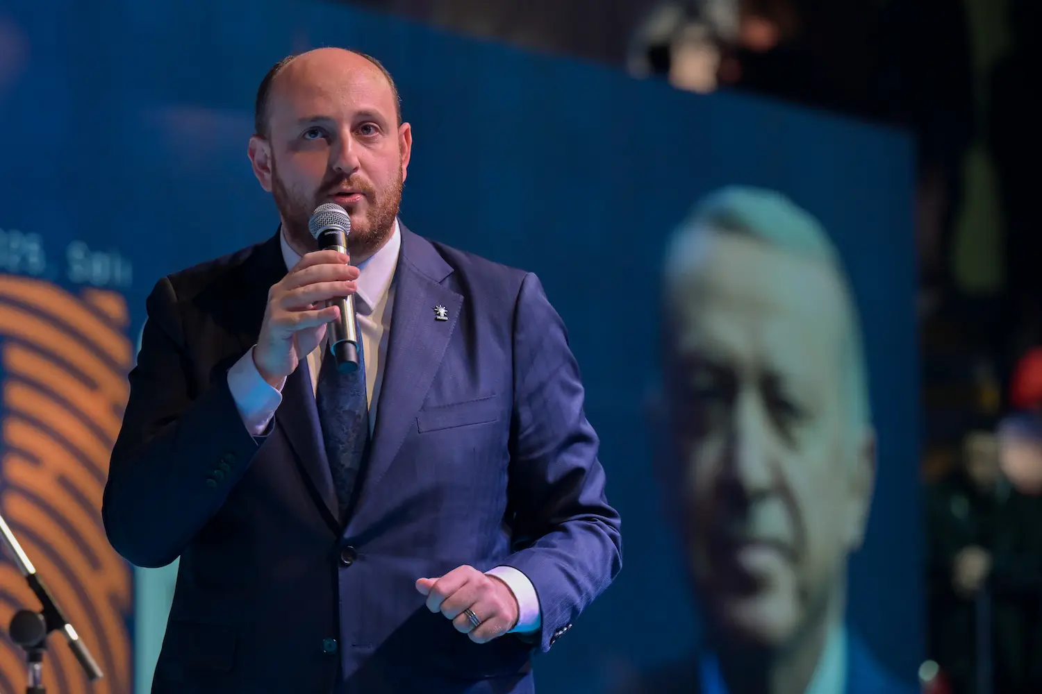AK Parti’li Büyükgümüş’ten ‘Salon Dolmadı’ İddialarına Yanıt: “Trajikomik Bir Algı Çalışması”