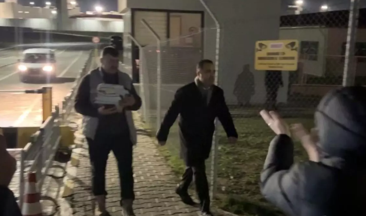 Avukat Rezan Epözdemir adli kontrolle tahliye edildi