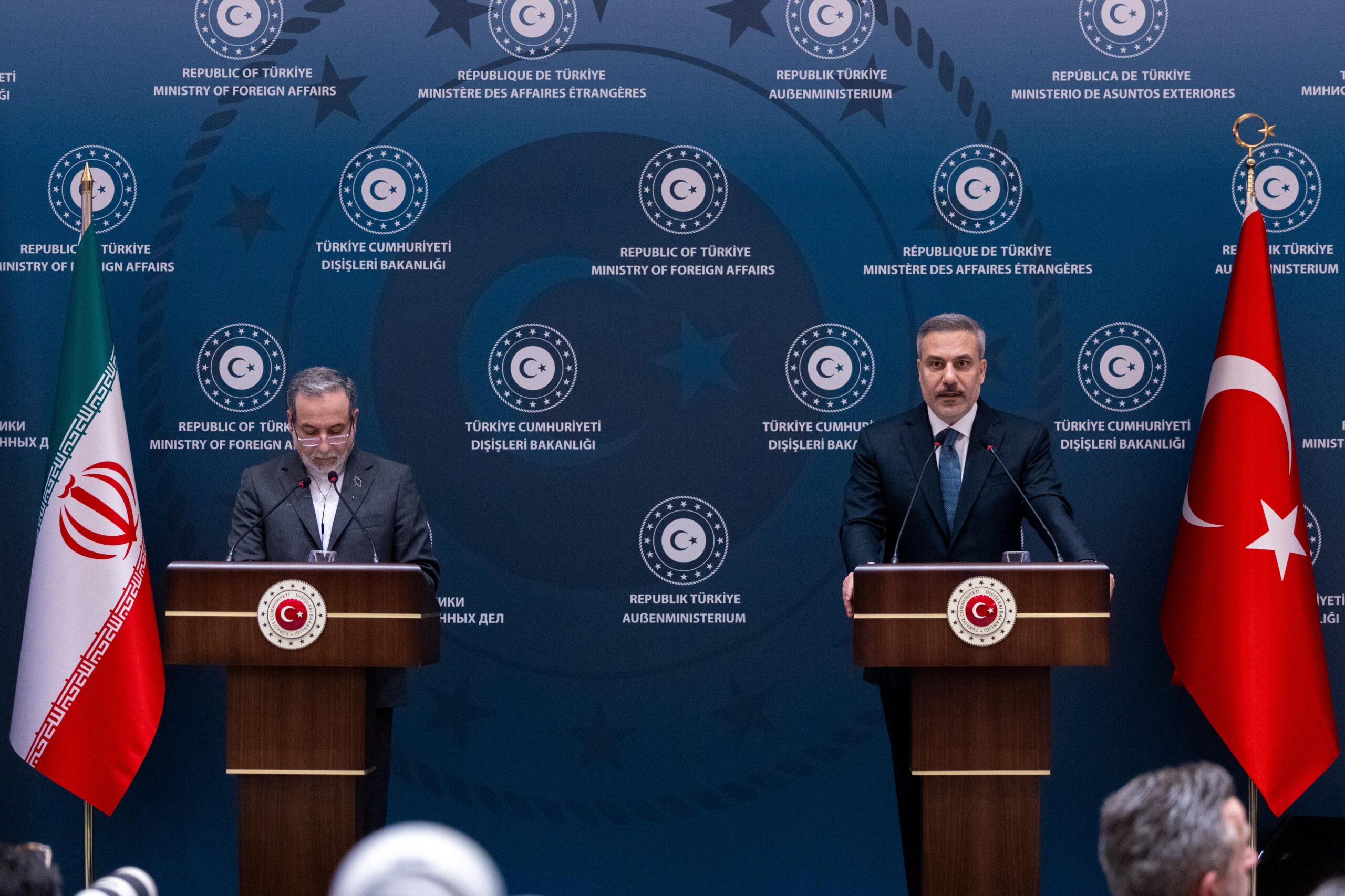 Hakan Fidan ve Abbas Arakçi İstanbul’da Bir Araya Geldi: “Bölgesel Gerilim İçin Nükleer Müzakereler Hayati Önemde”