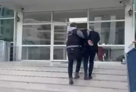 Vergi Suçundan Aranan Şahıs Yakalandı