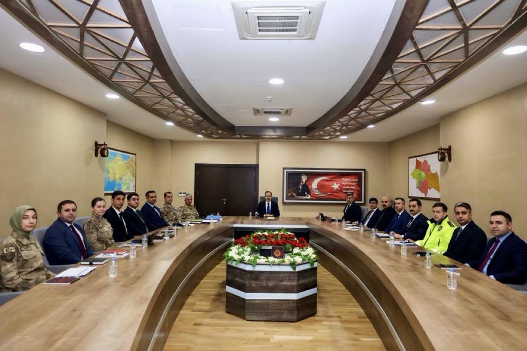 Siirt’te Asayişte Rekor Başarı: 2025’te Suçlar Azaldı, Aydınlatma Oranları Yüzde 99’u Aştı