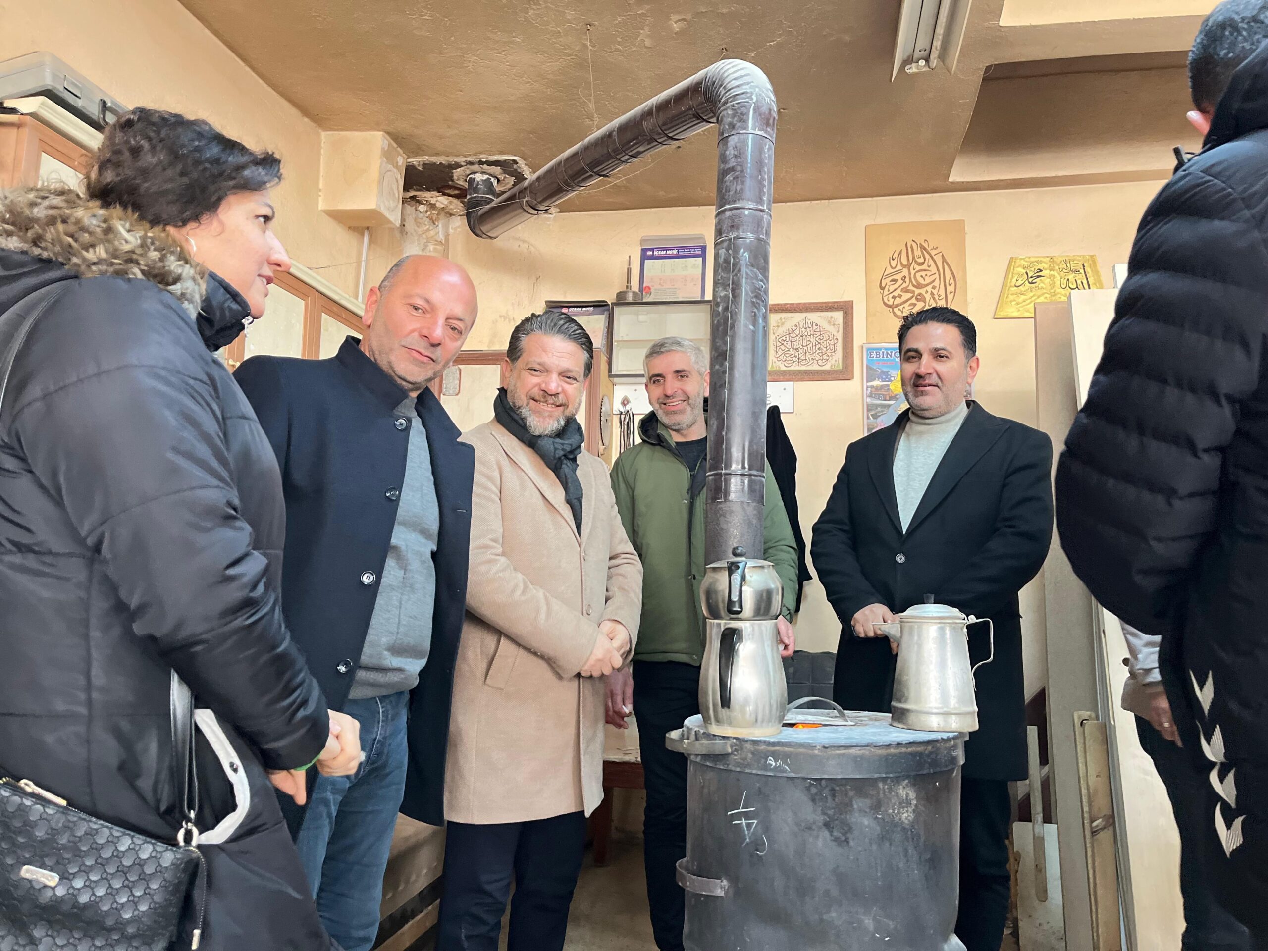 AK Parti İpekyolu Teşkilatından Yeni Marangozcular Sanayi Sitesi Esnafına Ziyaret