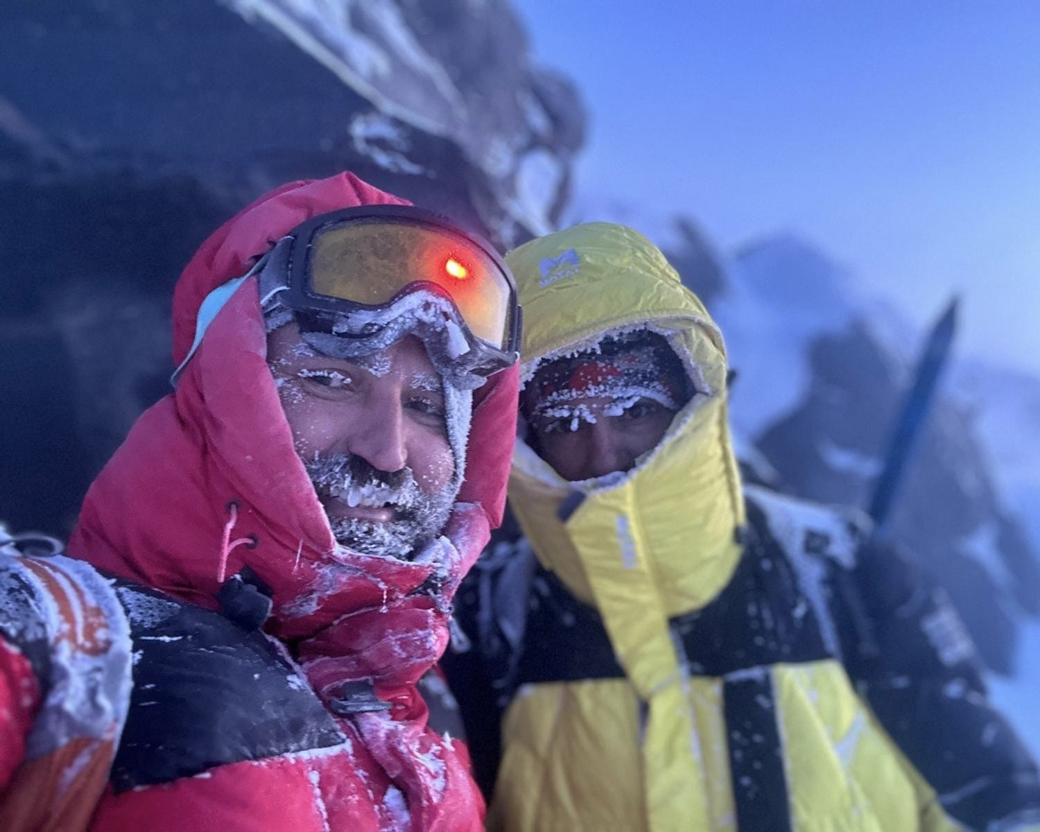 Vanlı Dağcıların Ağrı Dağı Tırmanışı Olumsuz Hava Şartlarına Takıldı