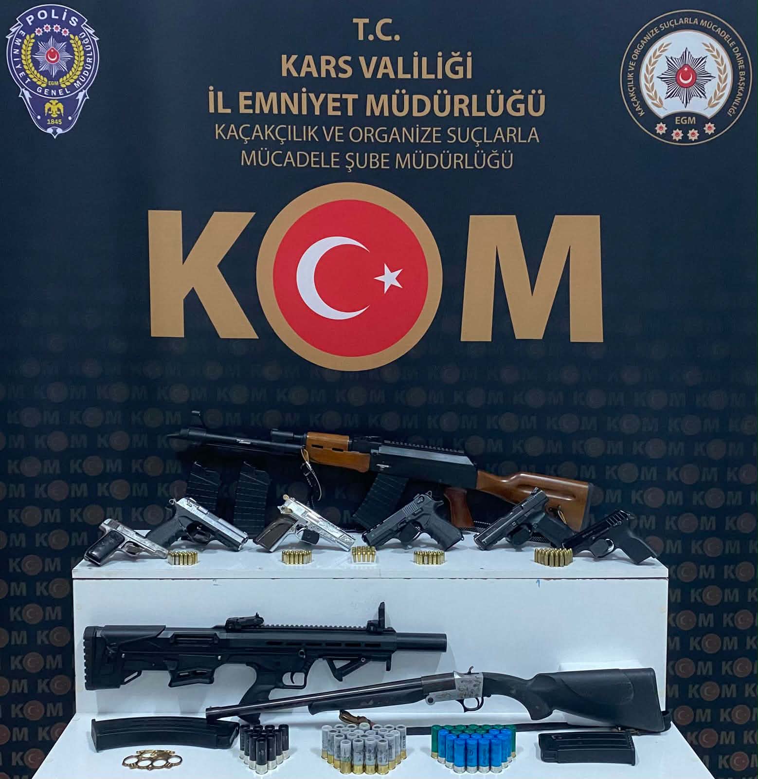 Kars’ta Yasa Dışı Silah Ticareti Operasyonu: 8 Gözaltı