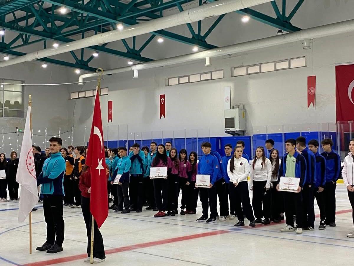 Okul Sporları Curling Türkiye Birinciliği’nde Kars Rüzgârı