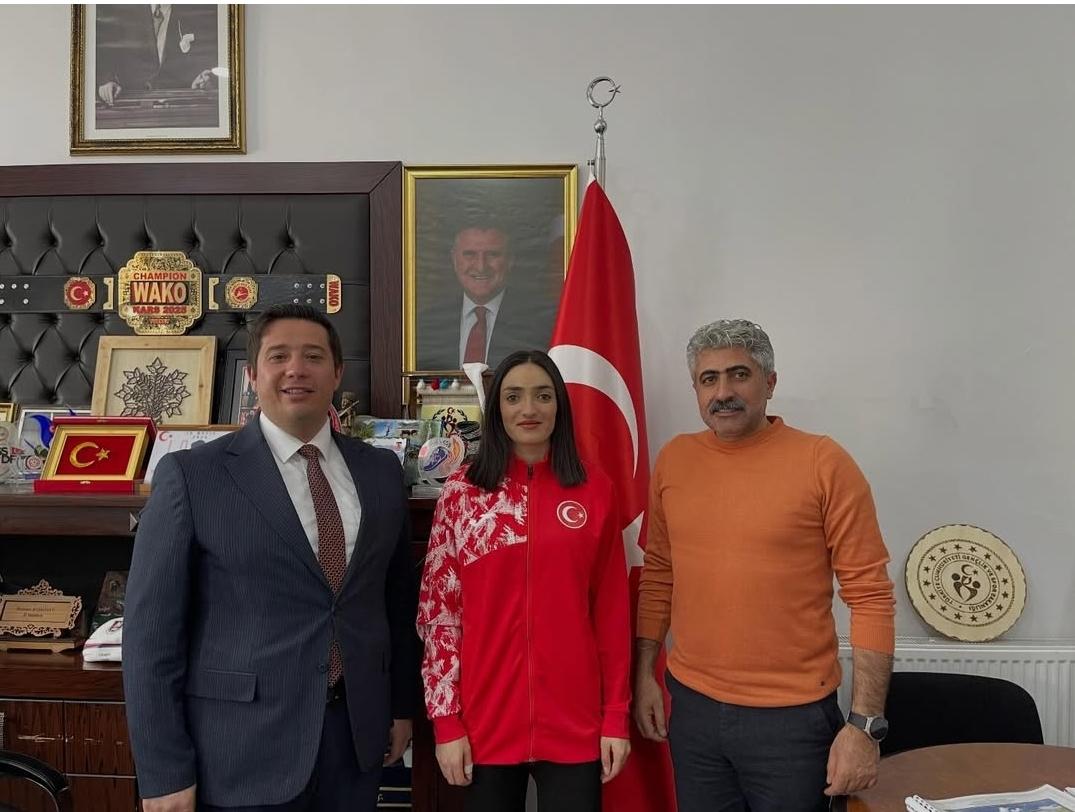 Balkan Şampiyonası Öncesi Milli Atlet Tuğba Toptaş’tan Ziyaret