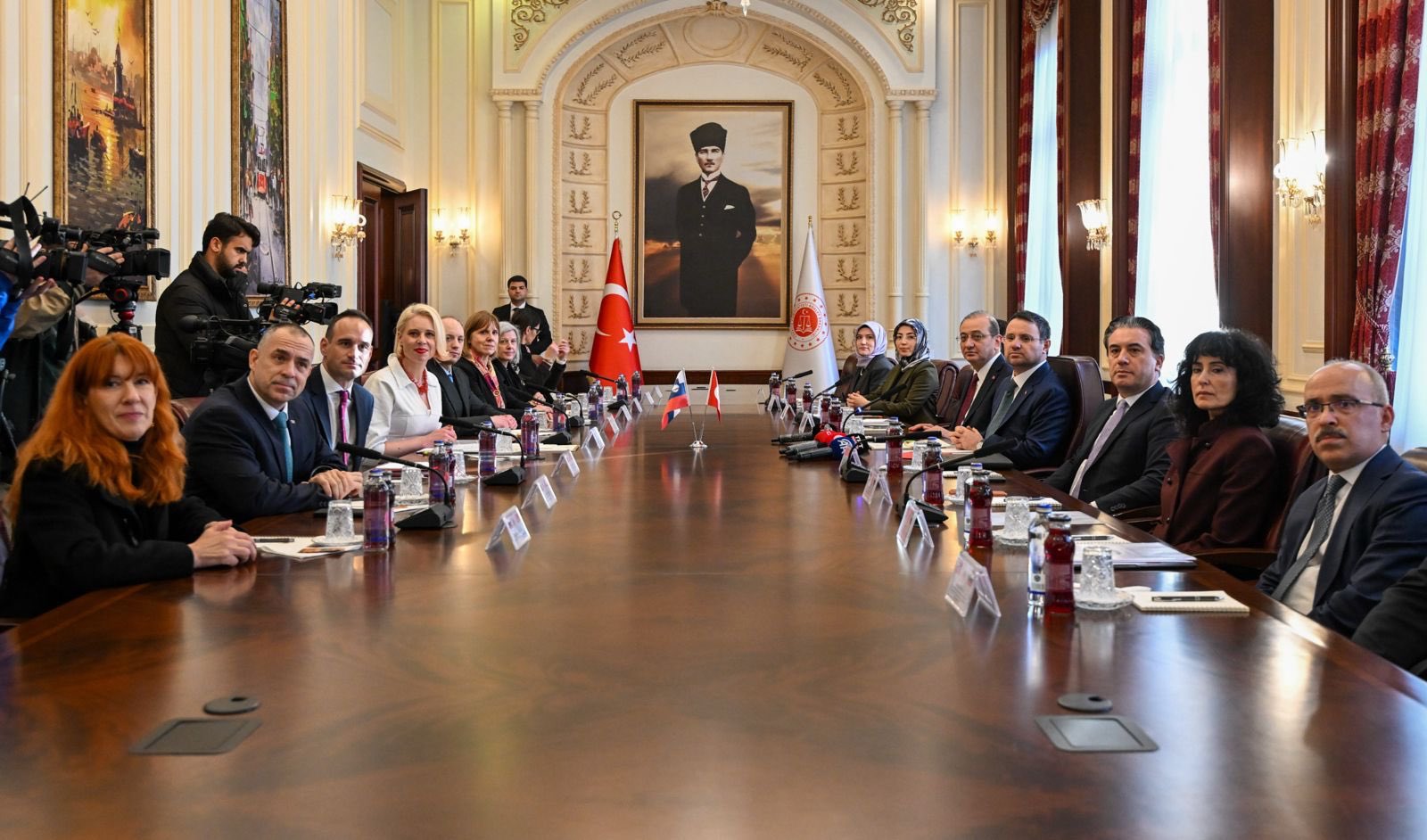 Adalet Bakanı Gürlek, Slovenya Ulusal Meclis Başkanı Zupancic ile Görüştü: Gündem Yargı Reformları ve Filistin