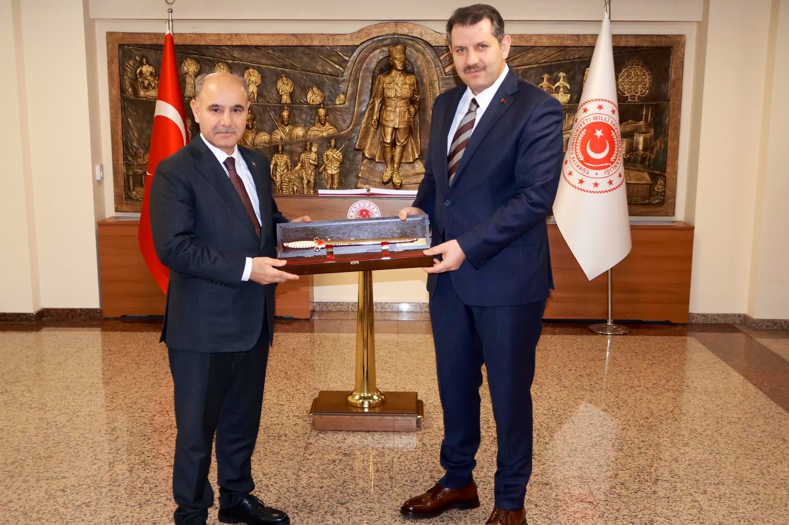 İçişleri Bakan Yardımcısı Mehmet Aktaş’tan Salih Ayhan’a Hayırlı Olsun Ziyareti