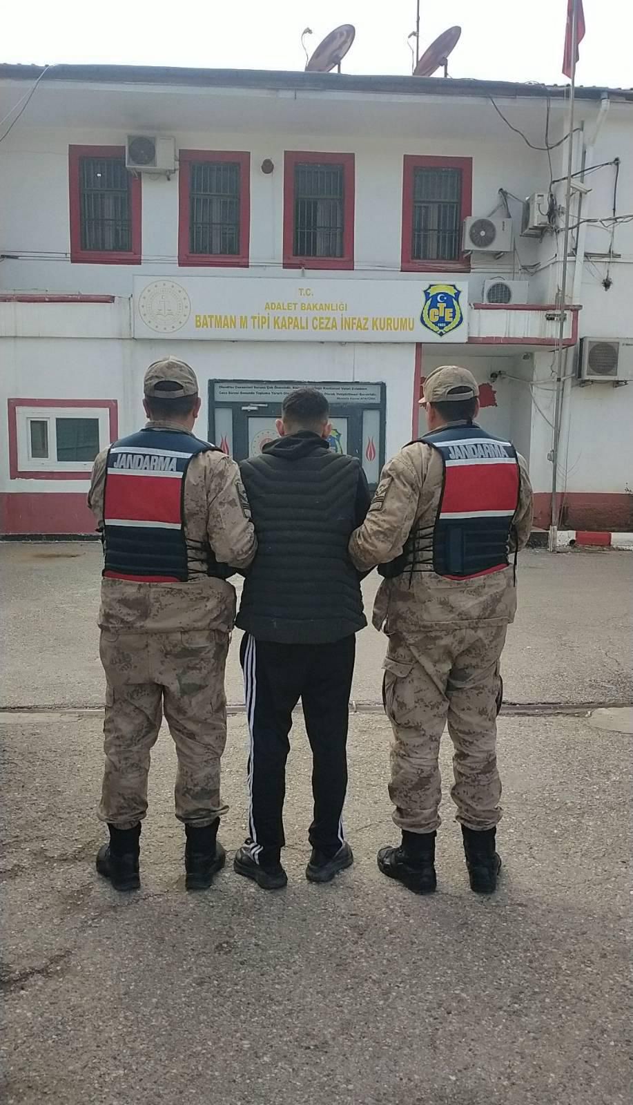 Batman’da 16 Yıl Hapis Cezası Bulunan Firari Hükümlü Yakalandı