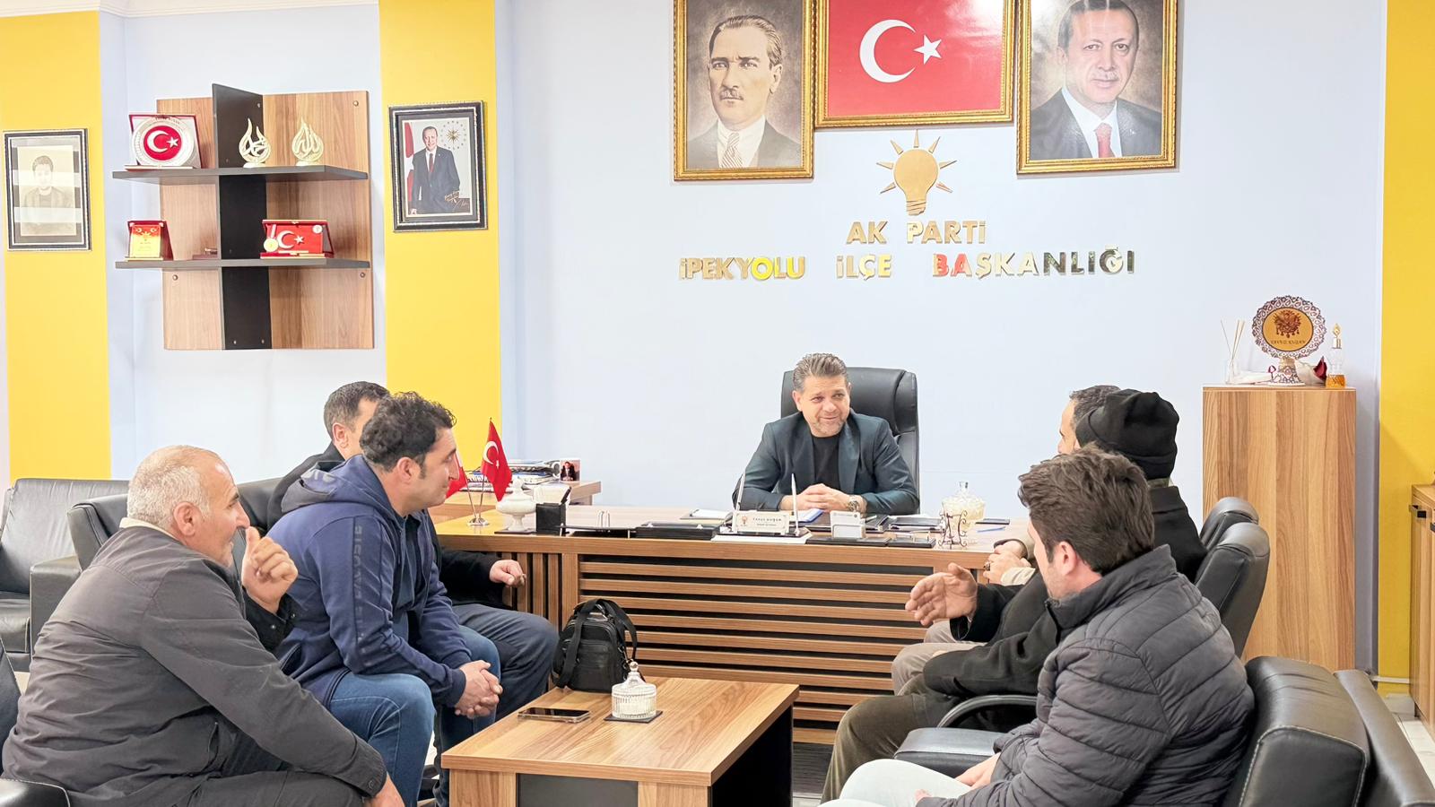 AK Parti İpekyolu’nda “Milletle İç İçe” Siyaset: Vatandaş Buluşmaları Devam Ediyor