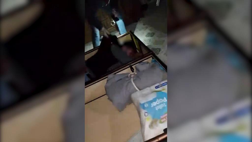 Kars’ta 8 Ayrı Suçtan Aranan Firari Hükümlü Baza Altında Yakalandı