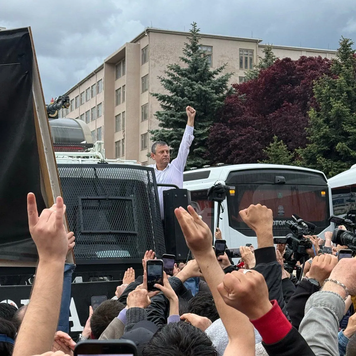 CHP Genel Başkanı Özgür Özel: Baba Ocağını Geri Almak Üzere Çıkıyoruz