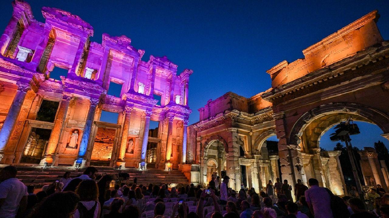 Kültür Ve Turizm Bakanı Ersoy’dan Dijital Dönüşüm Açıklaması: Türkiye Cumhuriyeti Kimlik Kartları Müze Karta Dönüşüyor