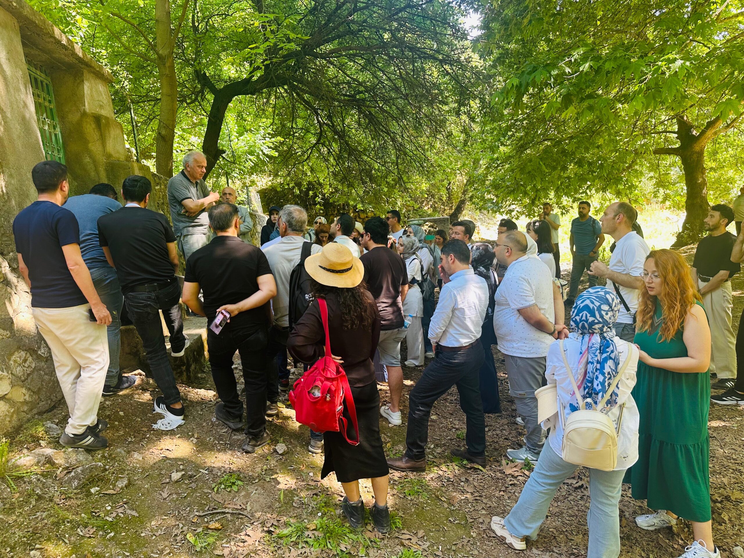 Siirt’te Öğretmen Akademileri Kapsamında Tarihi ve Kültürel Miras Gezisi Düzenlendi