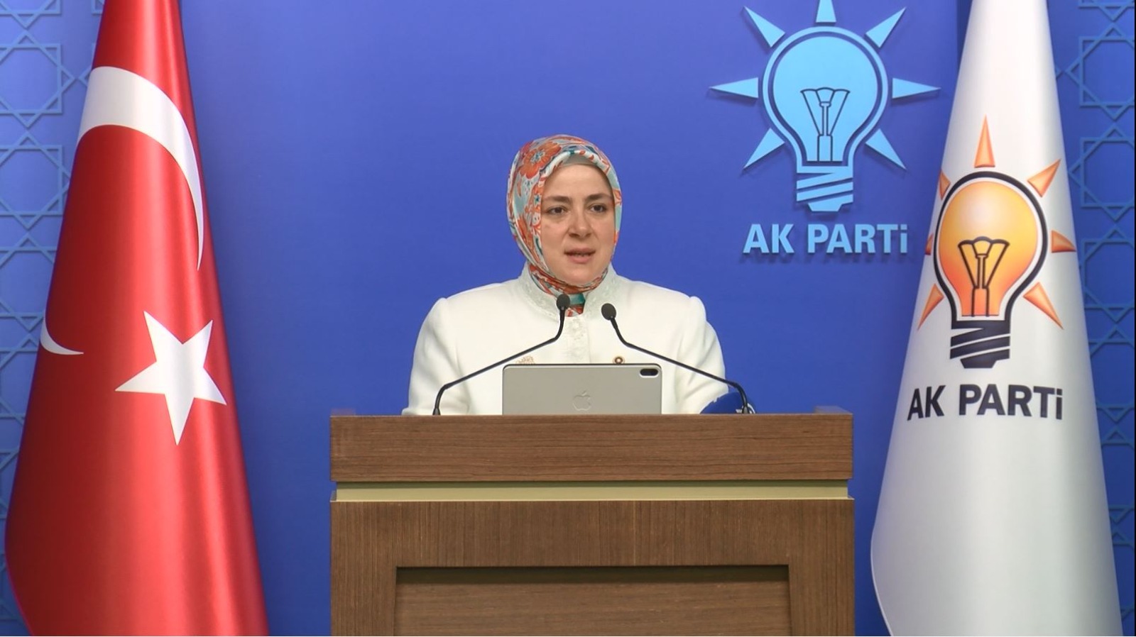 Ak Parti Kadın Kolları Başkanı Ercan: Sapkın Akımlara Karşı Durmak En Temel Sorumluluğumuzdur