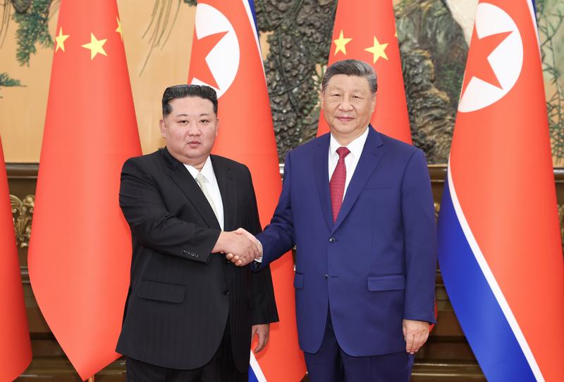 Çin Devlet Başkanı Şi Cinping İle Kuzey Kore Lideri Kim Jong Un Pyongyang’da Bir Araya Geldi