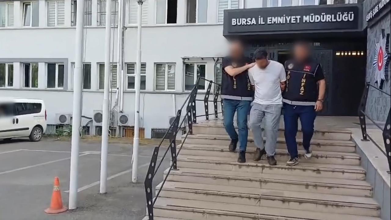 Bursa’da 13 Yıldır Kırmızı Bültenle Aranan Firari Hükümlü Yakalandı