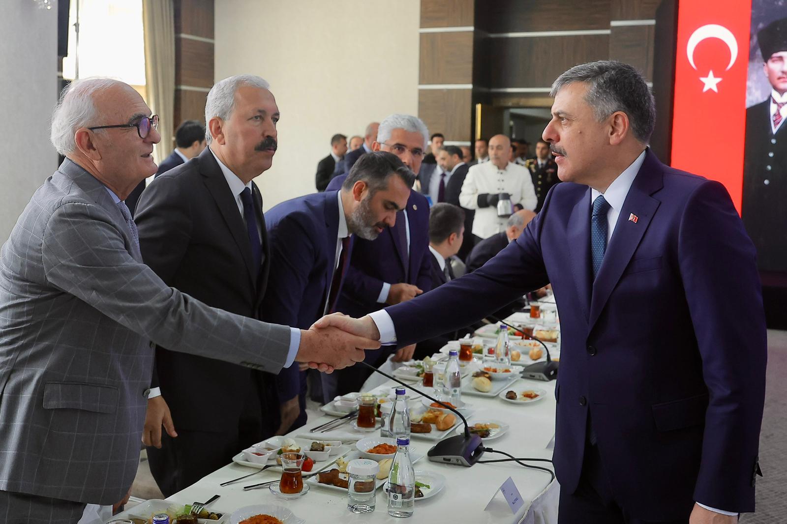 İçişleri Bakanı Çiftçi, Ak Parti Heyetiyle İstişare Ve Değerlendirme Toplantısında Bir Araya Geldi