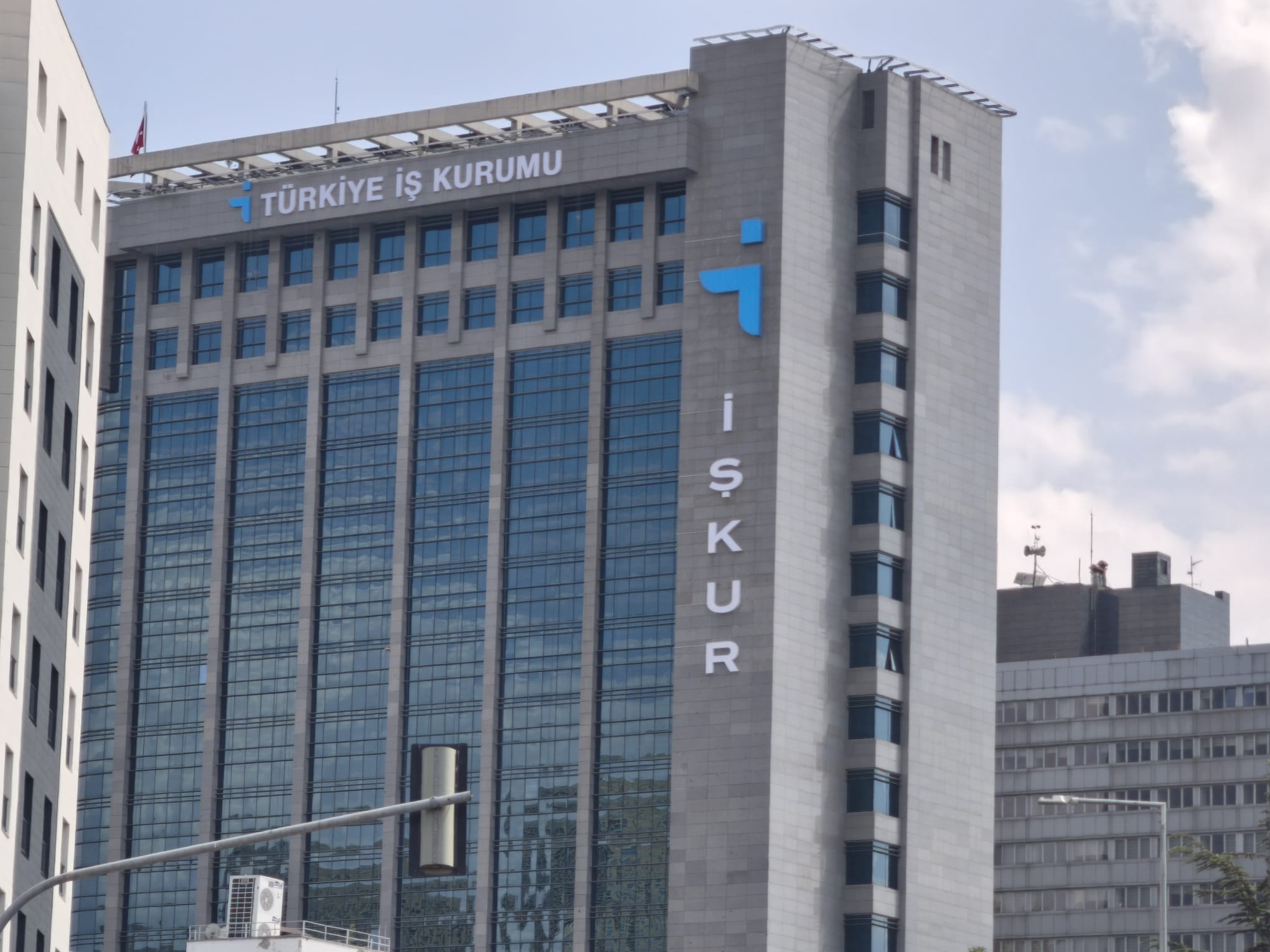 İŞKUR’dan Öğrencilere Mobil Uygulama Üzerinden Ücretsiz Tercih Desteği