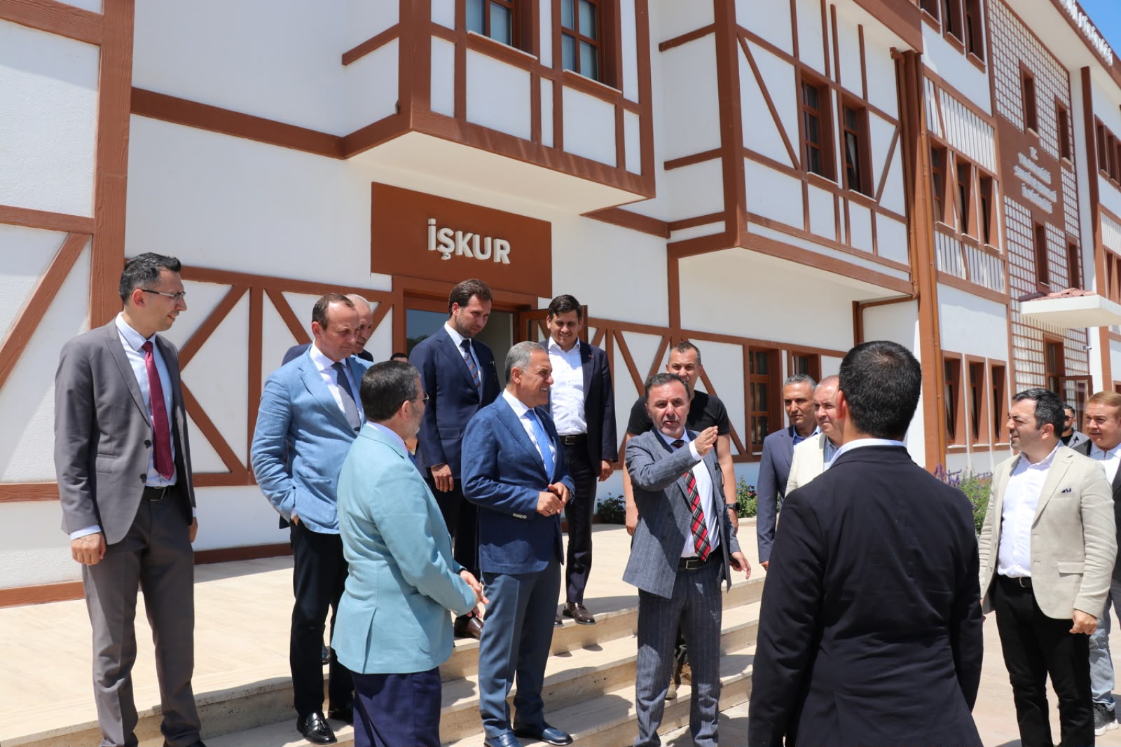 Vali Dr. Ahmet Hamdi Usta Yalova OSB’de Yatırımlar, Teknoloji ve Eğitim Projeleri Yerinde İncelendi