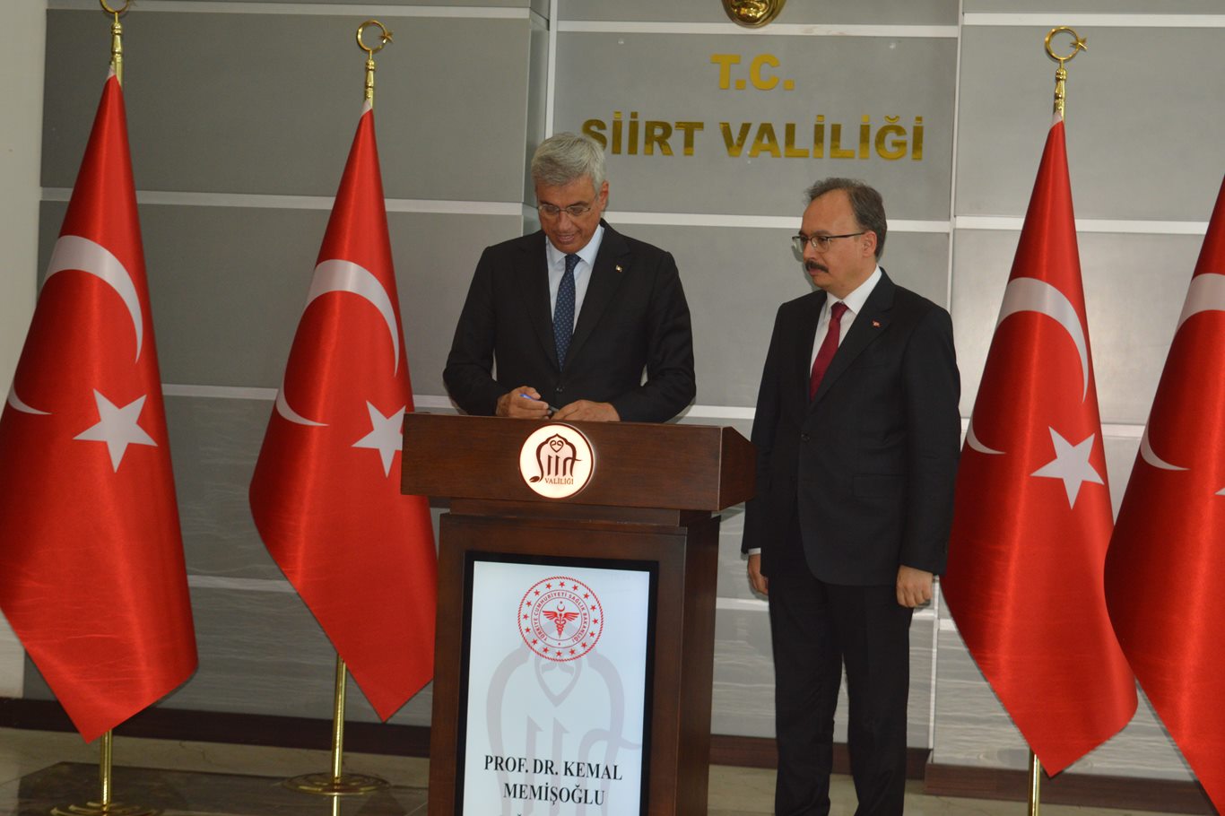 Sağlık Bakanı Memişoğlu Siirt’te Yeni Sağlık Yatırımlarını Müjdeledi