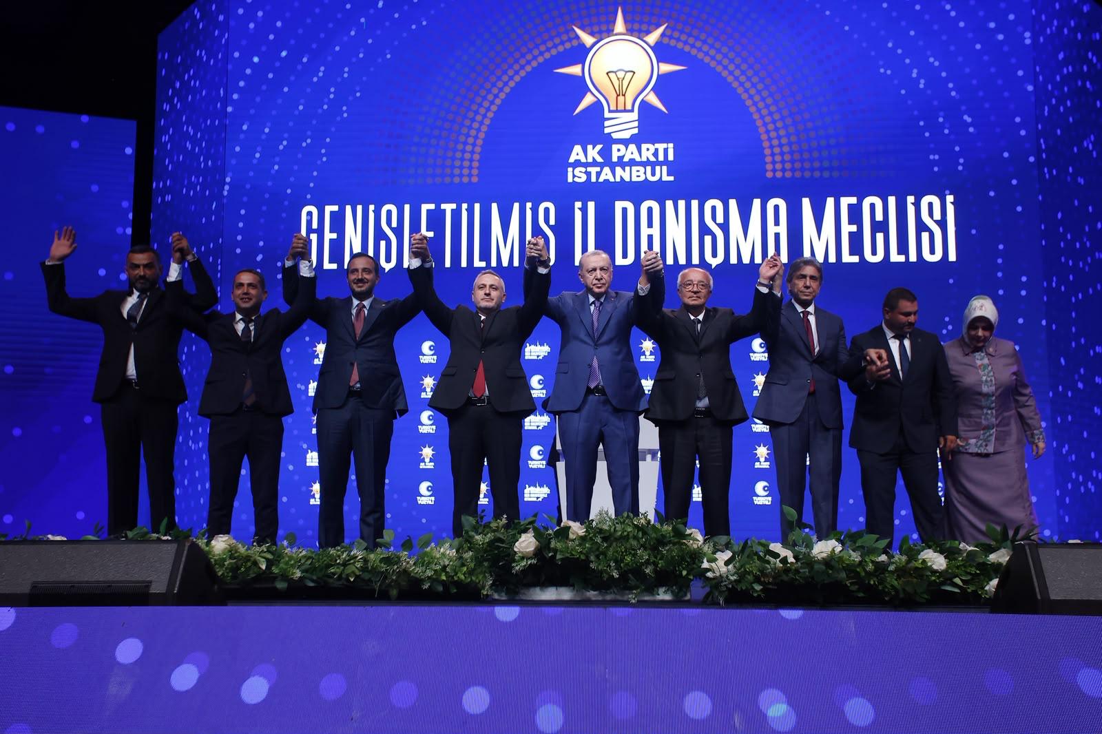 CHP’den İstifa Eden 3 Belediye Başkanı AK Parti’ye Katıldı