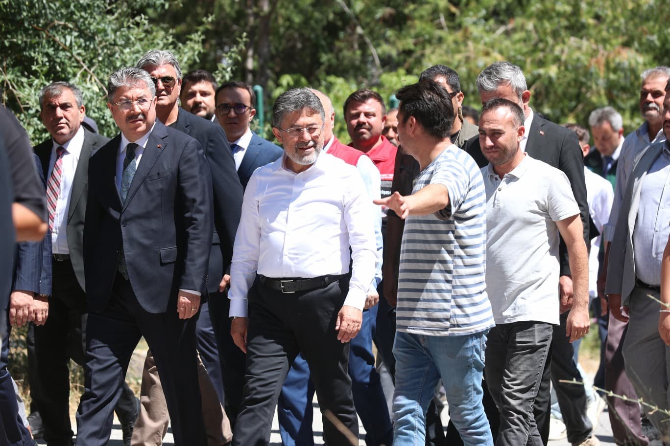 Bakan Yumaklı Eskişehir’de TMO İncelemelerinde Bulundu Ve Çiftçilerle Buluştu
