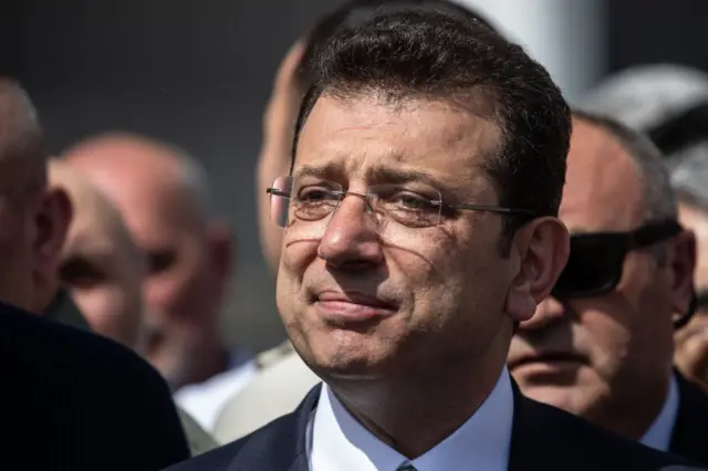 İBB’ye Yönelik Yolsuzluk Davasında Duruşma Başladı: Ekrem İmamoğlu Ve 413 Sanık Hakim Karşısında